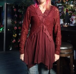 Long Sleeved Lace Tunic Top